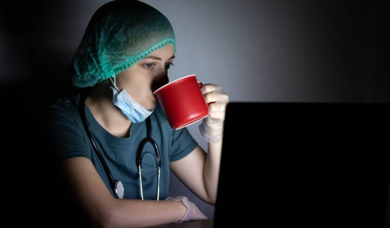 How to Successfully Navigate the Night Shift as a Nurse